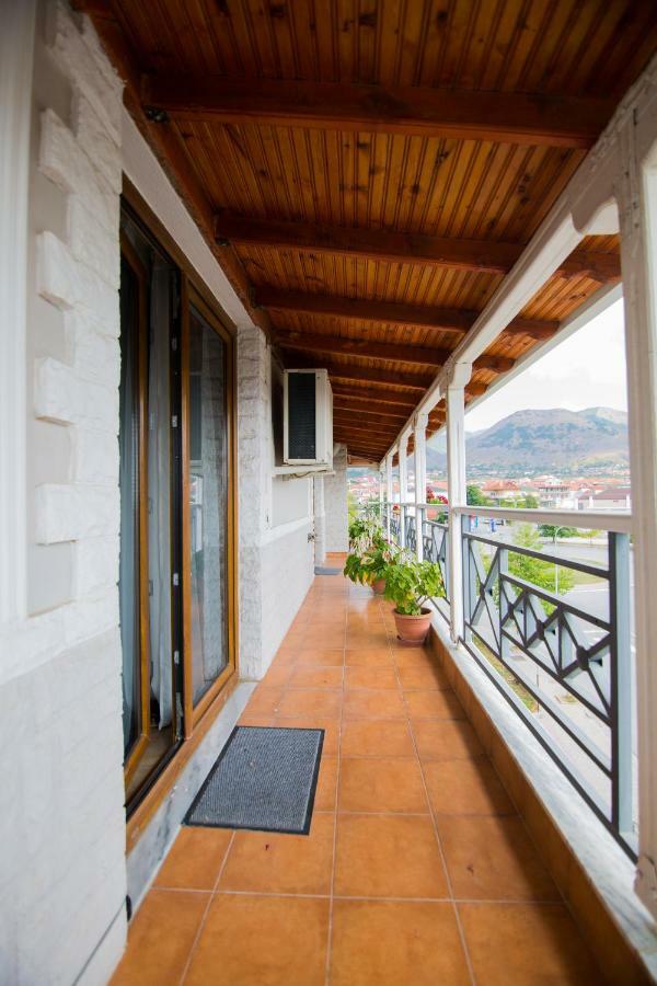 Hotel Dea 2002 Korce