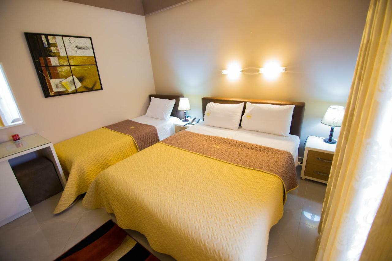 Hotel Dea 2002 Korce
