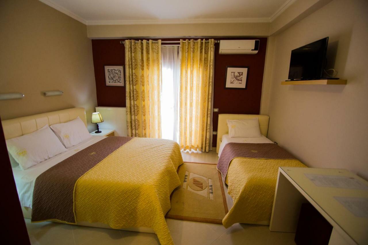Hotel Dea 2002 Korce