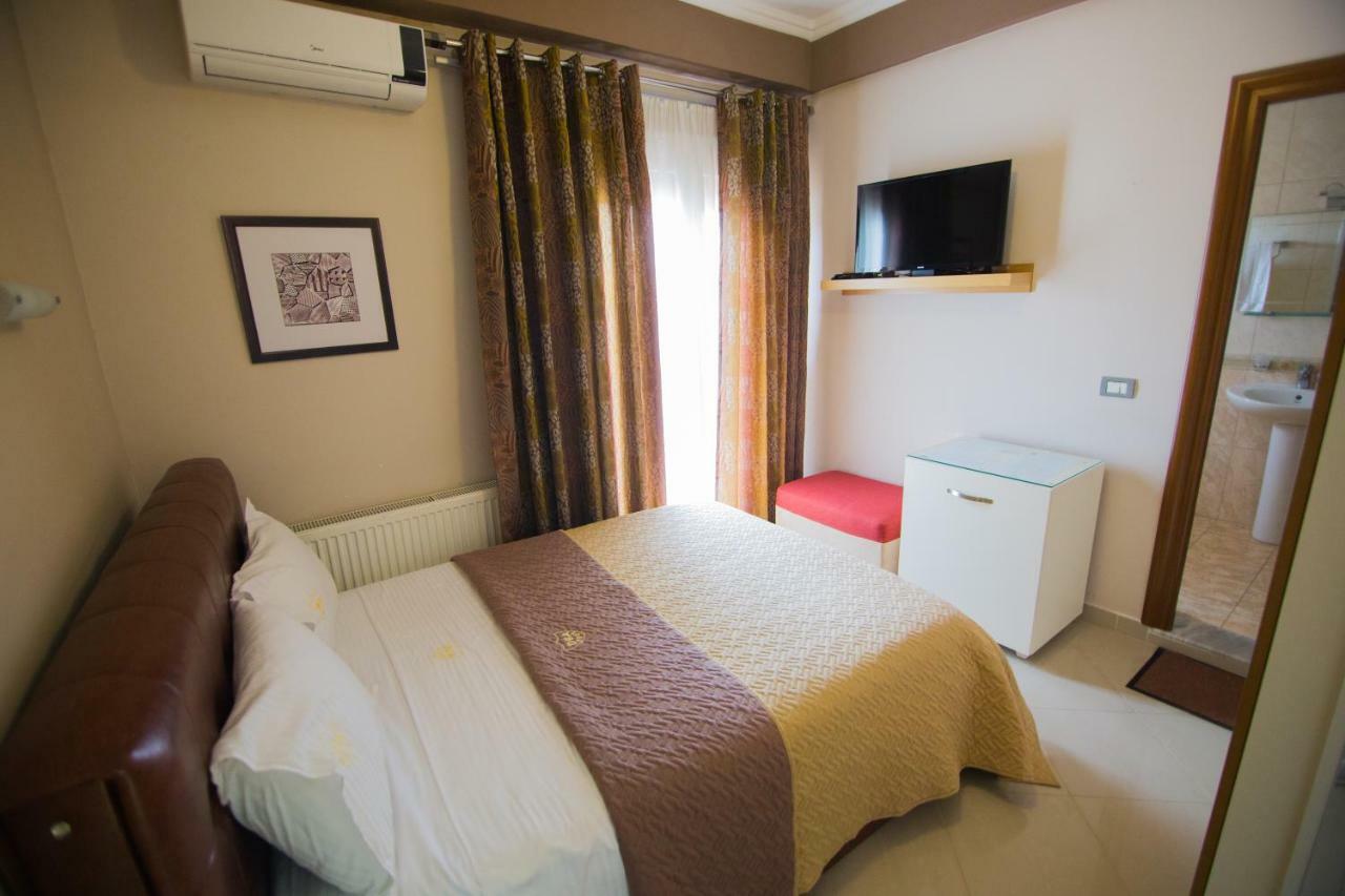 Dea 2002 Hotel 3*